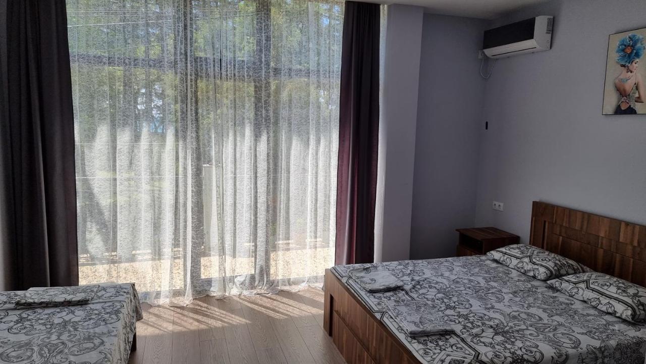 French Hotel Кобулети Екстериор снимка